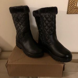 NEW Faux Fur Black Boots, size 8.5